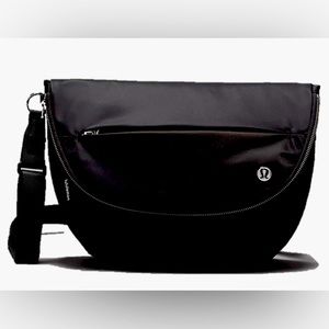 LULULEMON FESTIVAL BAG 5L GOLD HARDWARE